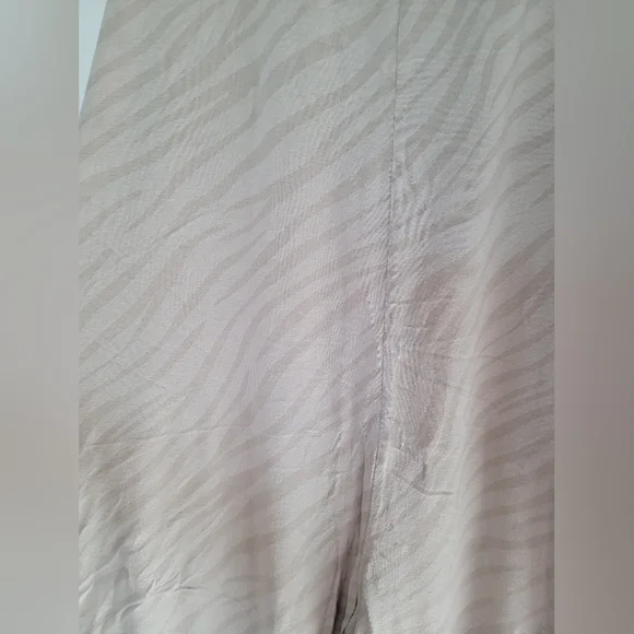 Smash and Tess Romper - Picture 2 of 4